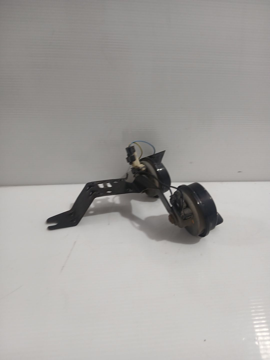 claxon_6236j2_peugeot_407_6d_2_0_hdi_135_6drhrh_6drhre_6drhrg_6drhrj