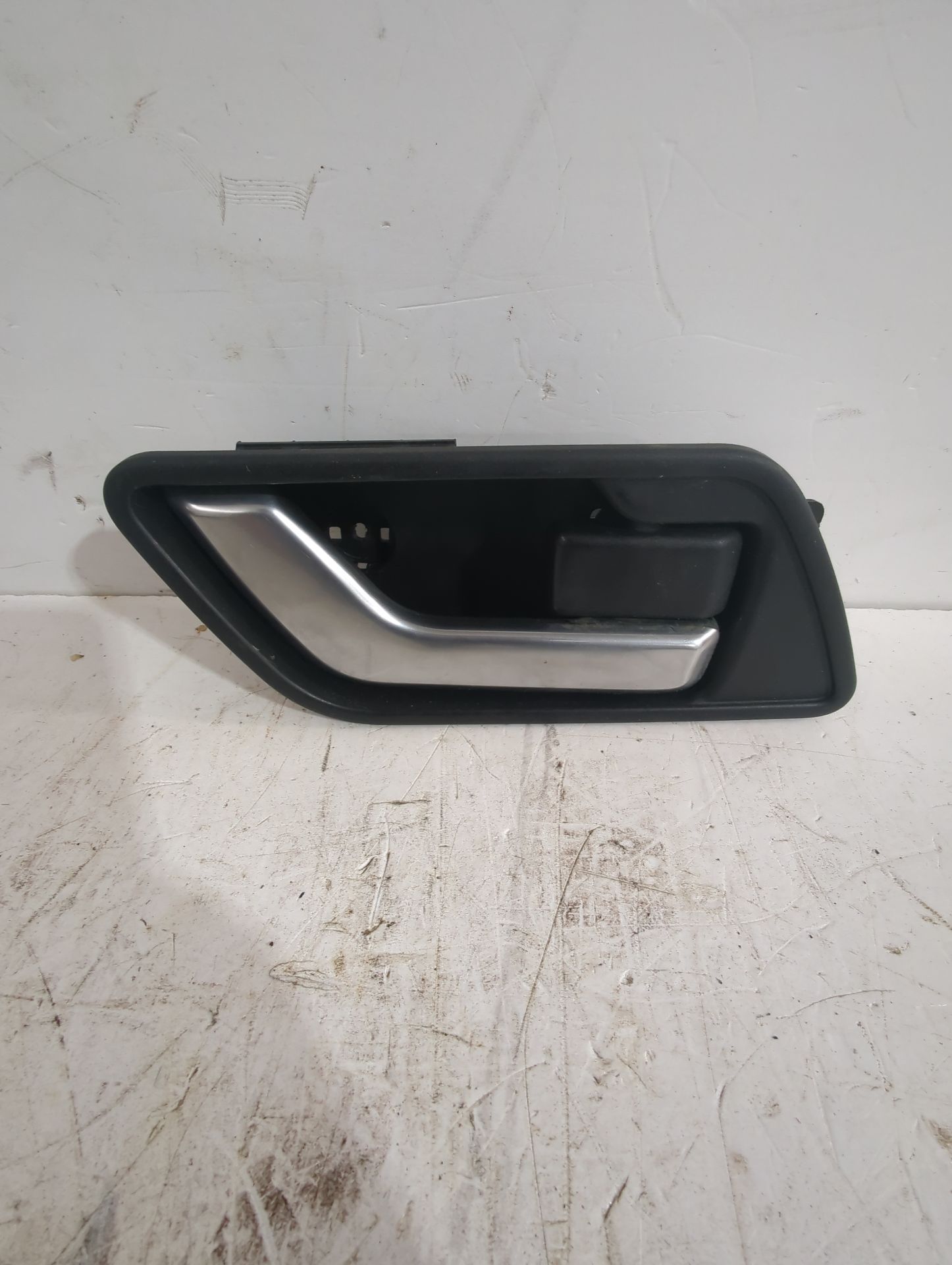 maneta_interior_delantera_derecha_lr002712_land_rover_freelander_2_l359_2_2_td4_4x4