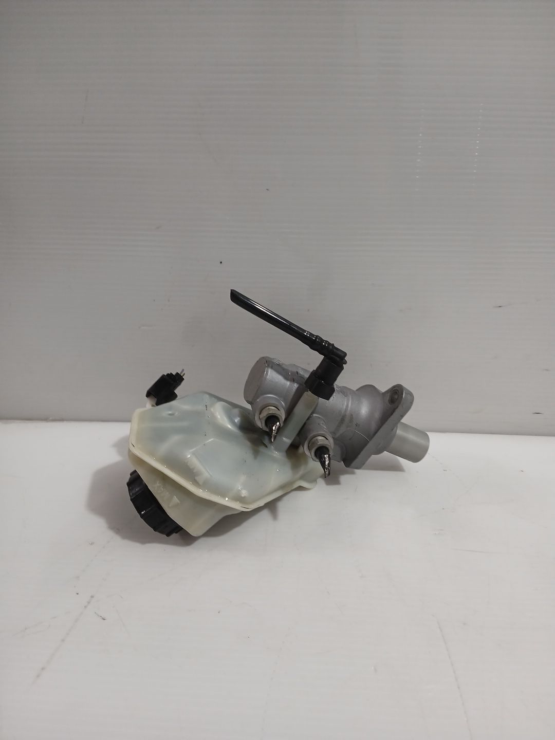 bomba_freno_lr067017_land_rover_freelander_2_l359_2_2_td4_4x4