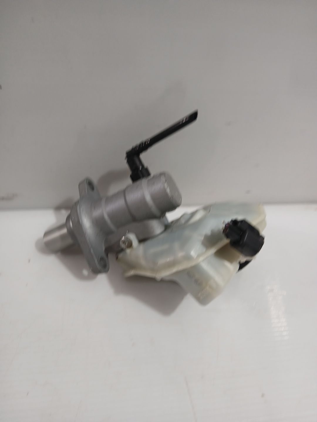 bomba_freno_lr067017_land_rover_freelander_2_l359_2_2_td4_4x4