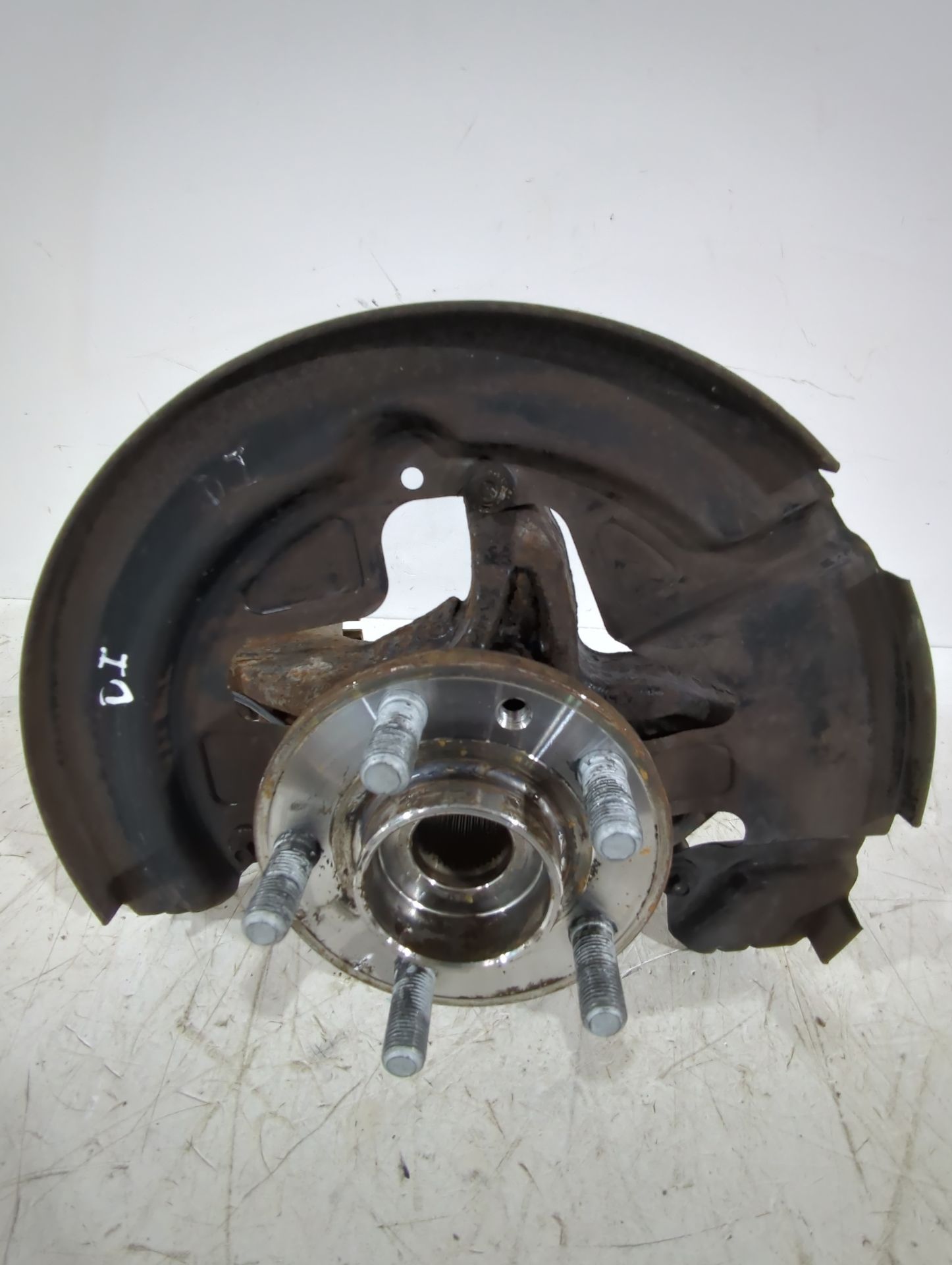 mangueta_delantera_izquierda_lr006859_land_rover_freelander_2_l359_2_2_td4_4x4