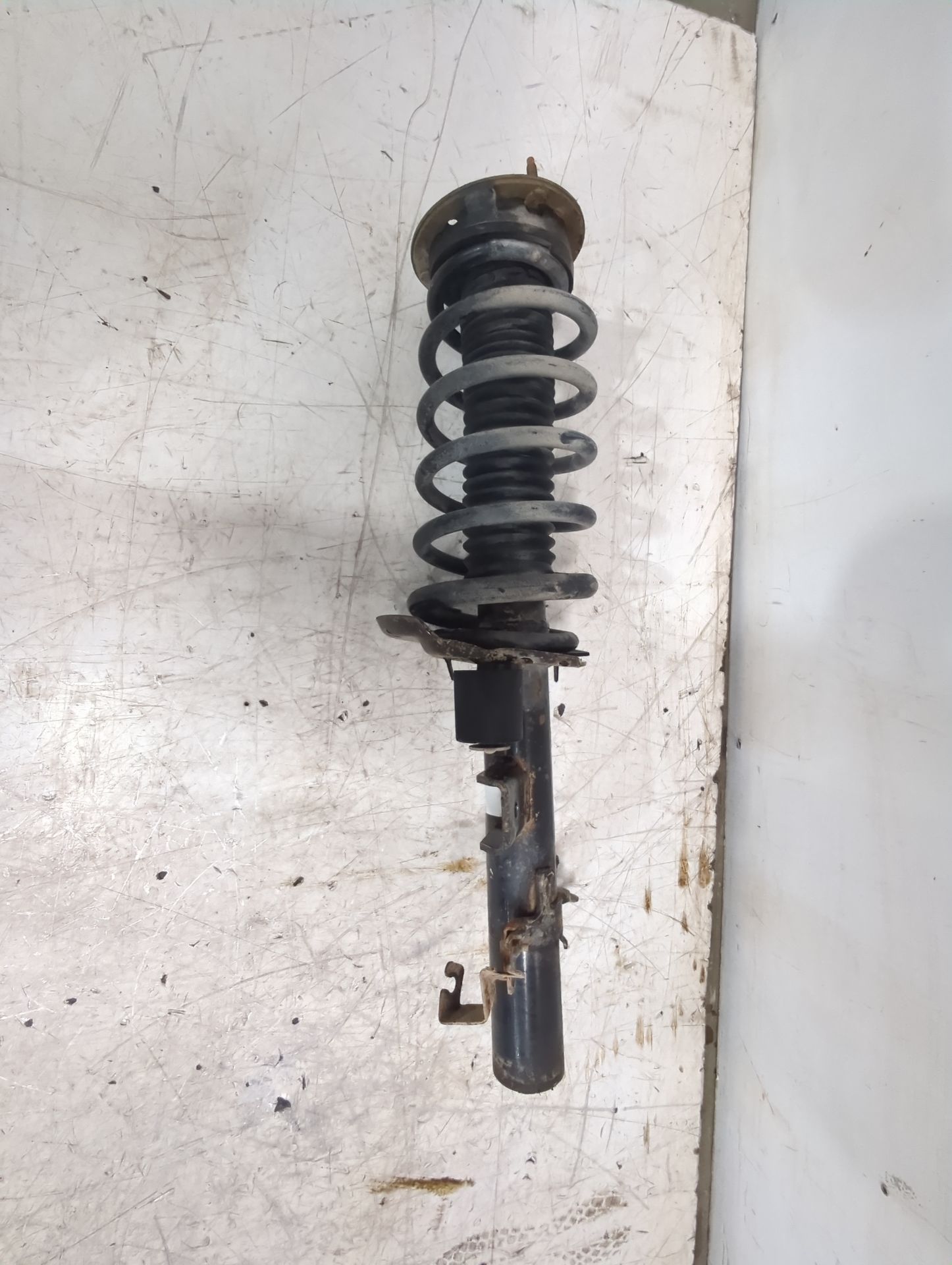 amortiguador_trasero_derecho_lr005574_land_rover_freelander_2_l359_2_2_td4_4x4