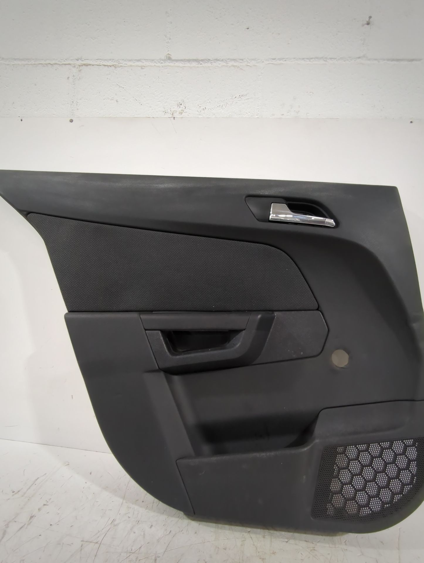 guarnecido_puerta_trasera_izquierda_13153917_opel_astra_h_a04_1_7_cdti_l48