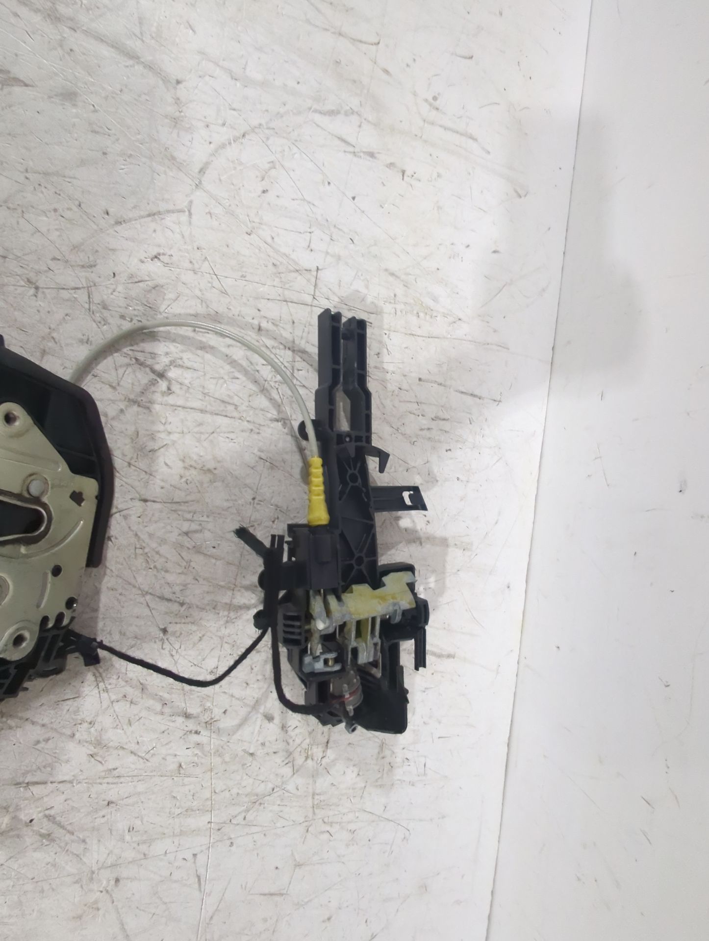 cerradura_puerta_delantera_derecha_51247840617_bmw_1_e87_120_d