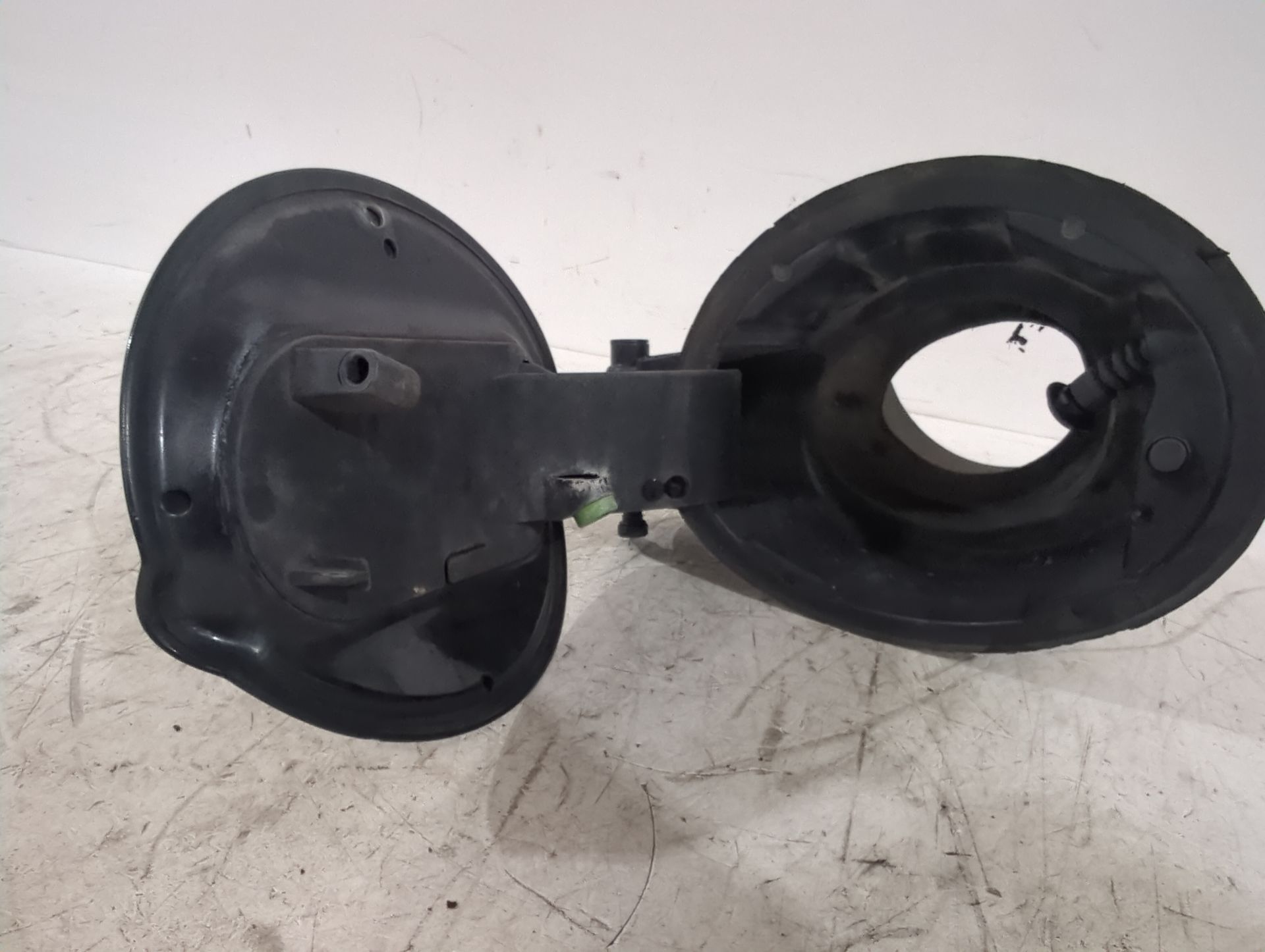 tapa_exterior_combustible_51177069449_bmw_1_e87_120_d