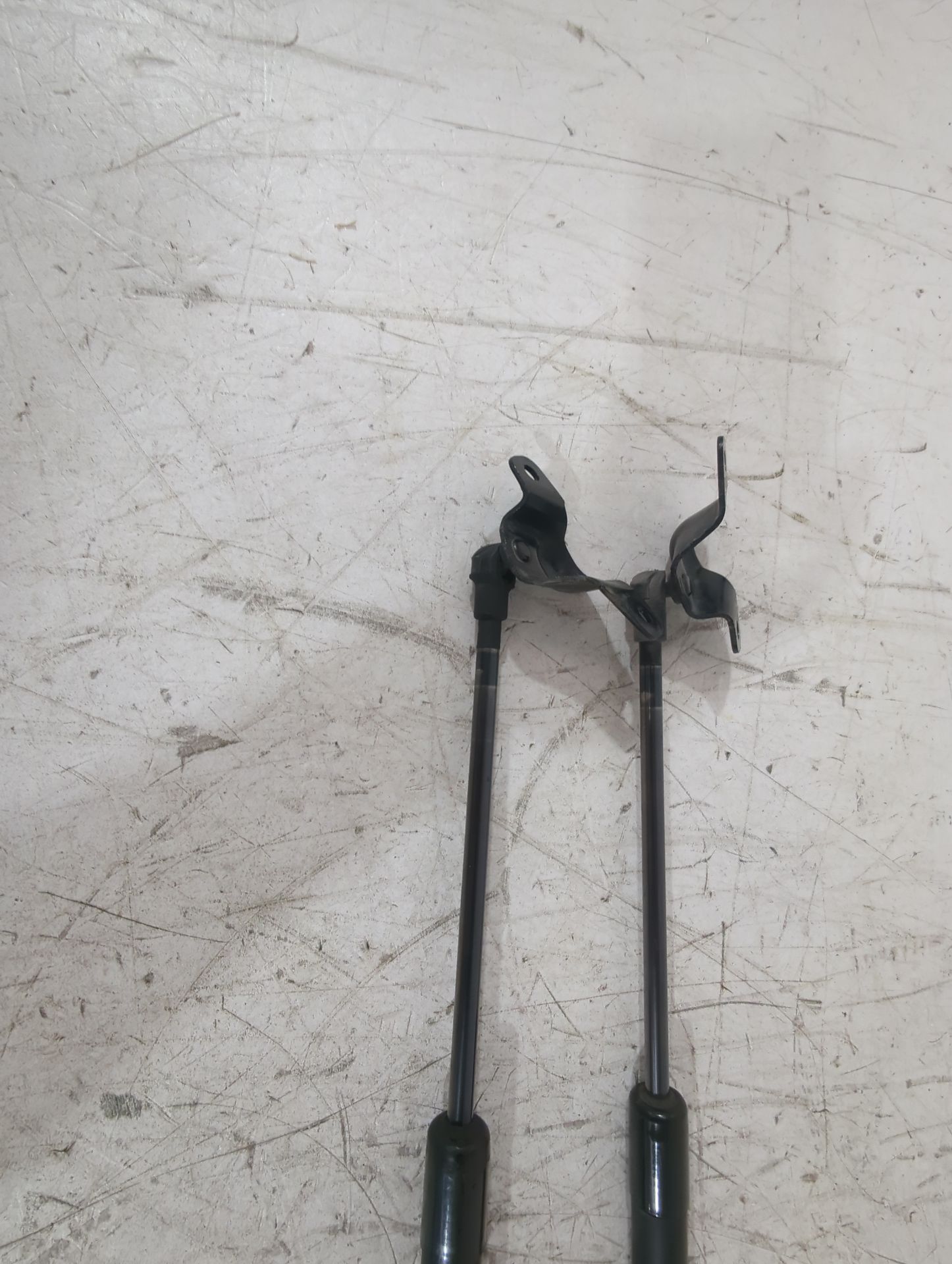 amortiguadores_maletero_porton_51247060622_bmw_1_e87_120_d