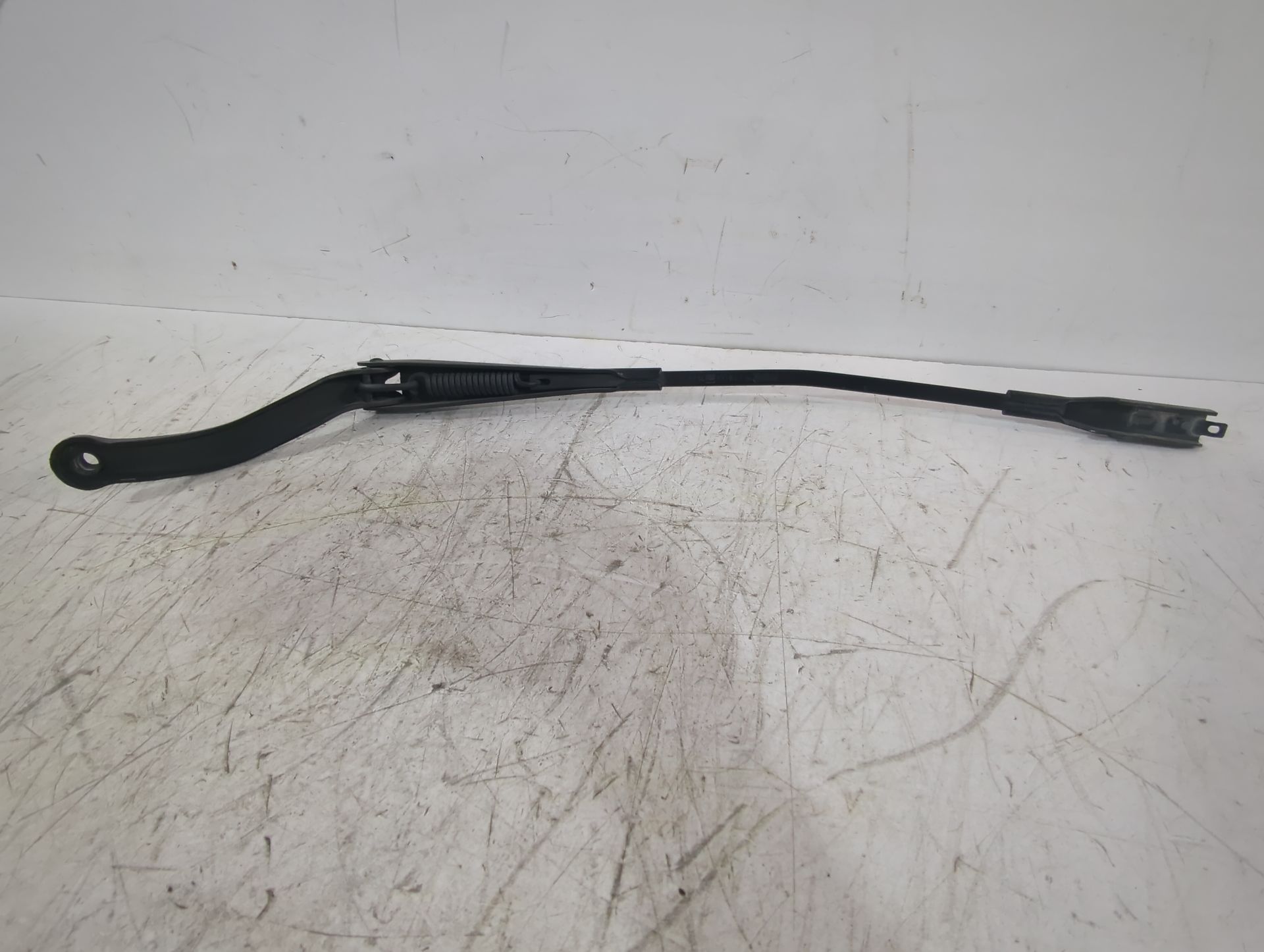 brazo_limpia_delantero_izquierdo_13284136_opel_corsa_d_s07_1_3_cdti_l08_l68