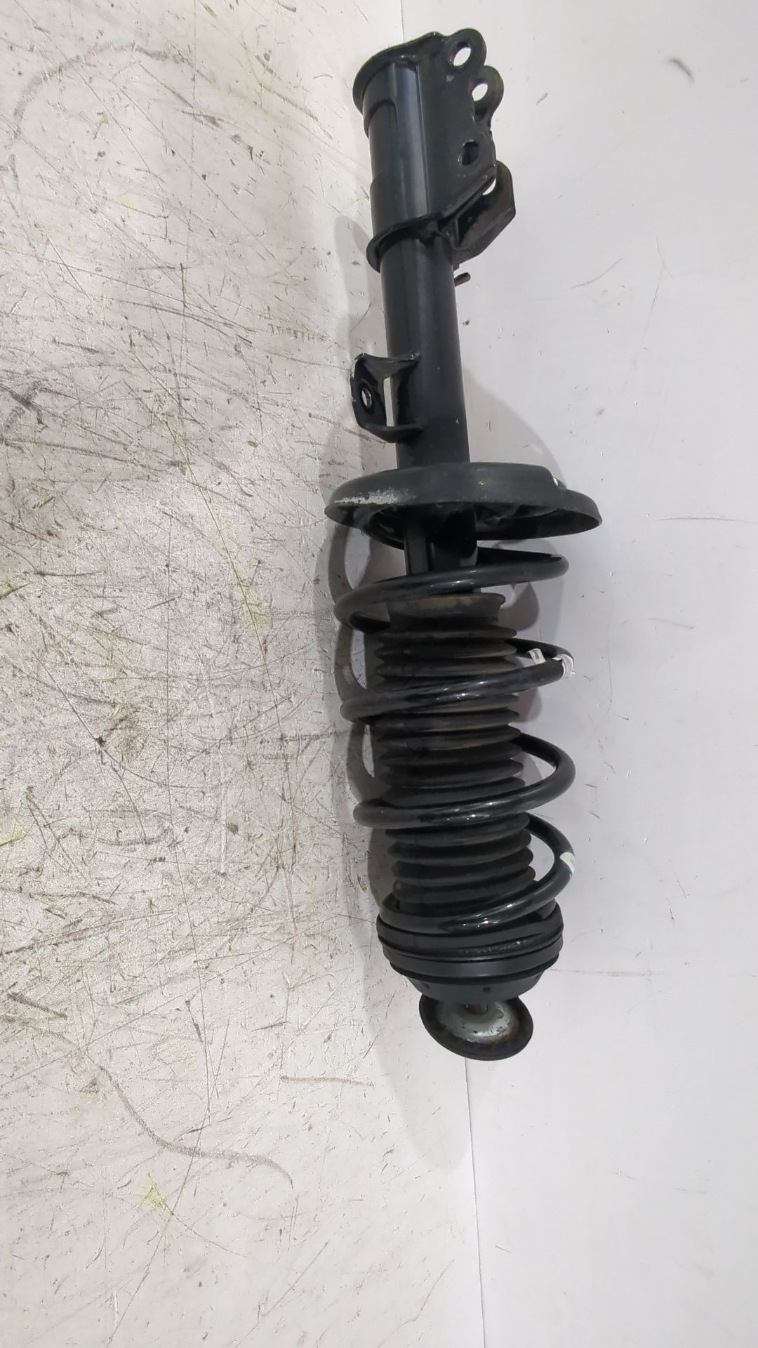 amortiguador_delantero_izquierdo_95527306_opel_corsa_d_s07_1_3_cdti_l08_l68