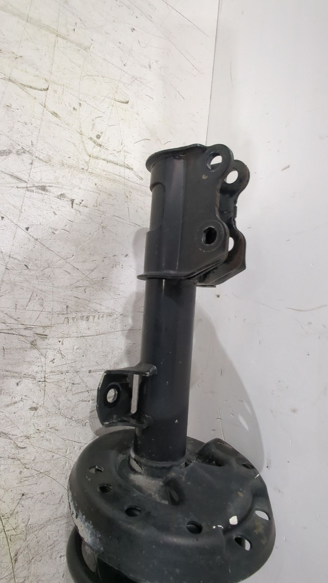 amortiguador_delantero_izquierdo_95527306_opel_corsa_d_s07_1_3_cdti_l08_l68