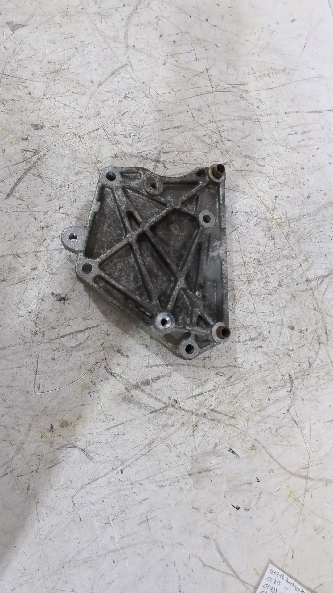 soporte_alternador_55206511_opel_corsa_d_s07_1_3_cdti_l08_l68