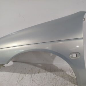 aleta_delantera_izquierda_7751675002_renault_megane_i_classic_la0_1_1_6_16v_la00_la04_la0b_la11_la16_la19_la1j_la1k