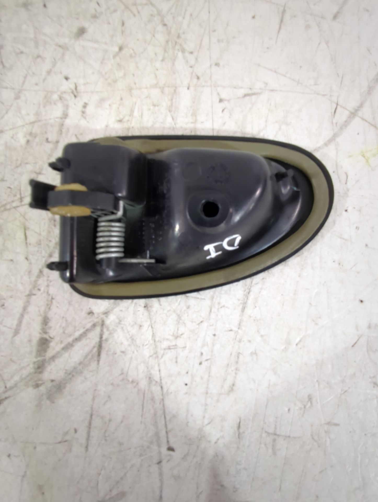 maneta_interior_delantera_izquierda_7700353282_renault_megane_i_classic_la0_1_1_6_16v_la00_la04_la0b_la11_la16_la19_la1j_la1k