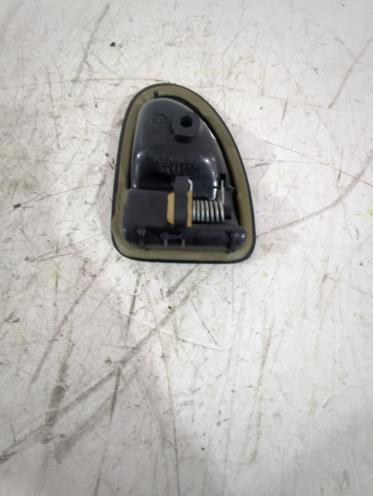 maneta_interior_delantera_izquierda_7700353282_renault_megane_i_classic_la0_1_1_6_16v_la00_la04_la0b_la11_la16_la19_la1j_la1k