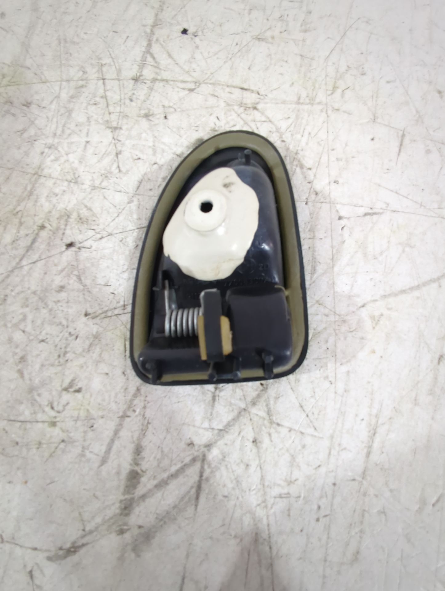 maneta_interior_trasera_derecha_7700353283_renault_megane_i_classic_la0_1_1_6_16v_la00_la04_la0b_la11_la16_la19_la1j_la1k