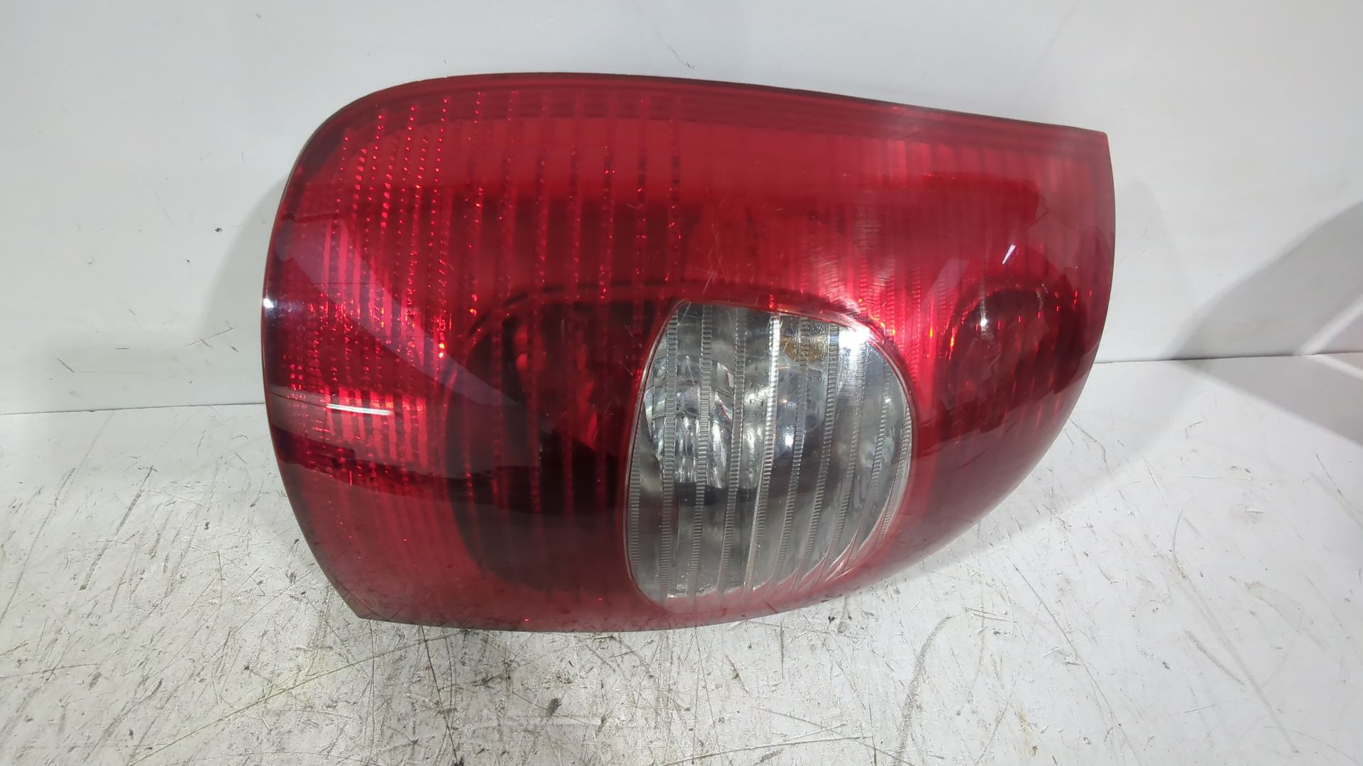 piloto_trasero_izquierdo_6350n0_citr_n_xsara_picasso_n68_1_6_hdi