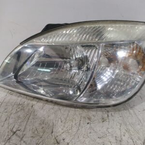 faro_izquierdo_921011g020_kia_rio_ii_jb_1_5_crdi