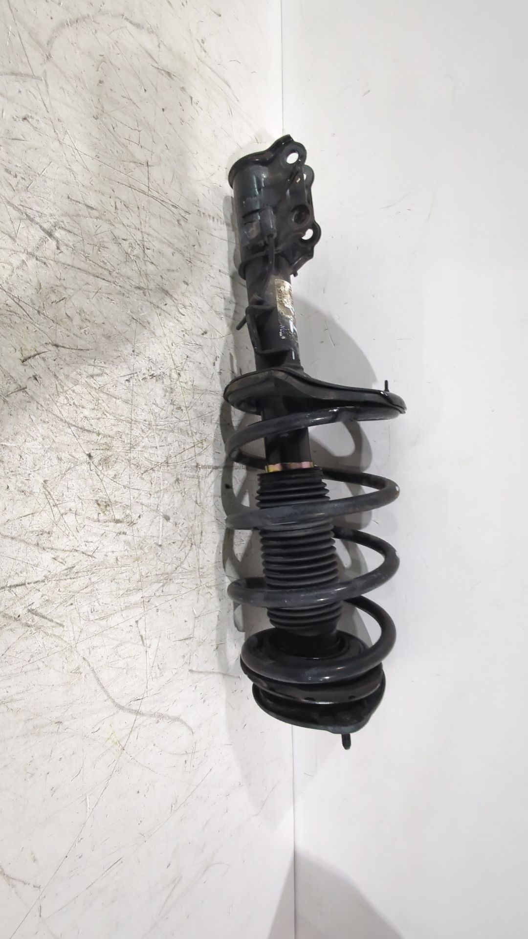 amortiguador_delantero_izquierdo_546501g200_kia_rio_ii_jb_1_5_crdi