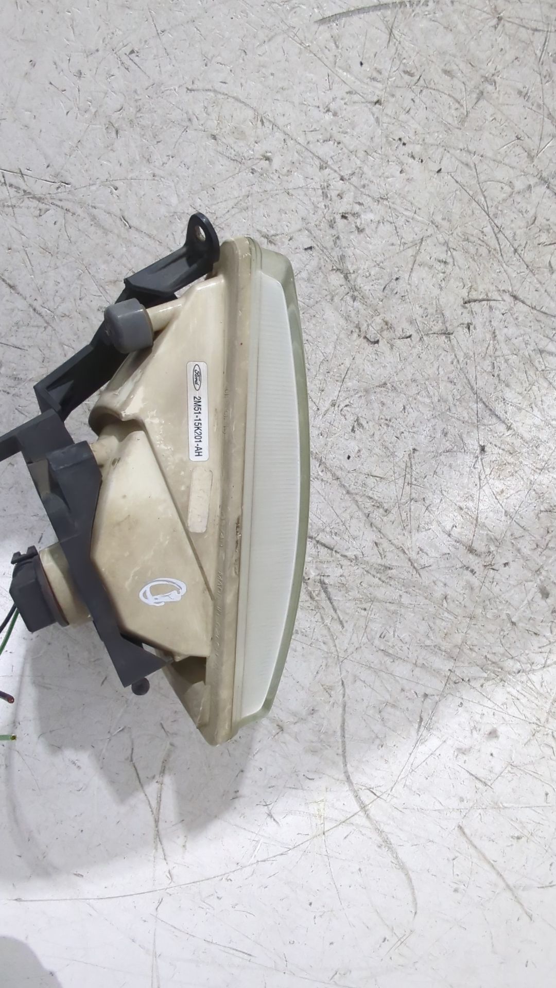 faro_antiniebla_derecho_2m5115k201ah_ford_focus_i_daw_dbw_1_8_tdci