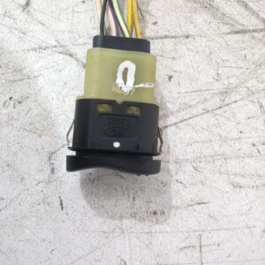 mando_elevalunas_delantero_derecho_1324939_ford_focus_i_daw_dbw_1_8_tdci