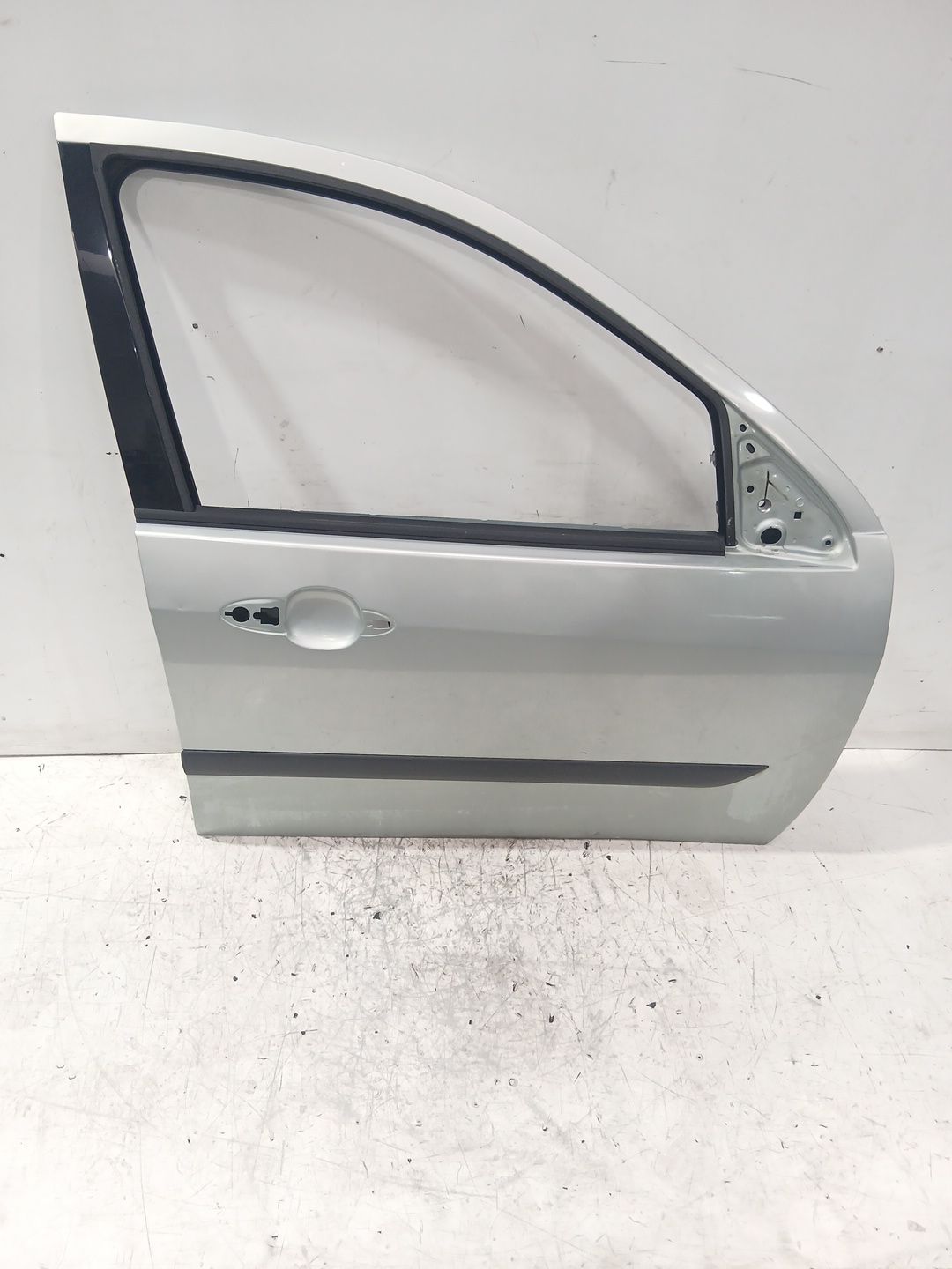 puerta_delantera_derecha_1430132_ford_focus_i_daw_dbw_1_8_tdci