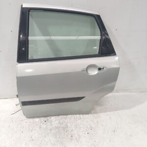 puerta_trasera_izquierda_1430139_ford_focus_i_daw_dbw_1_8_tdci