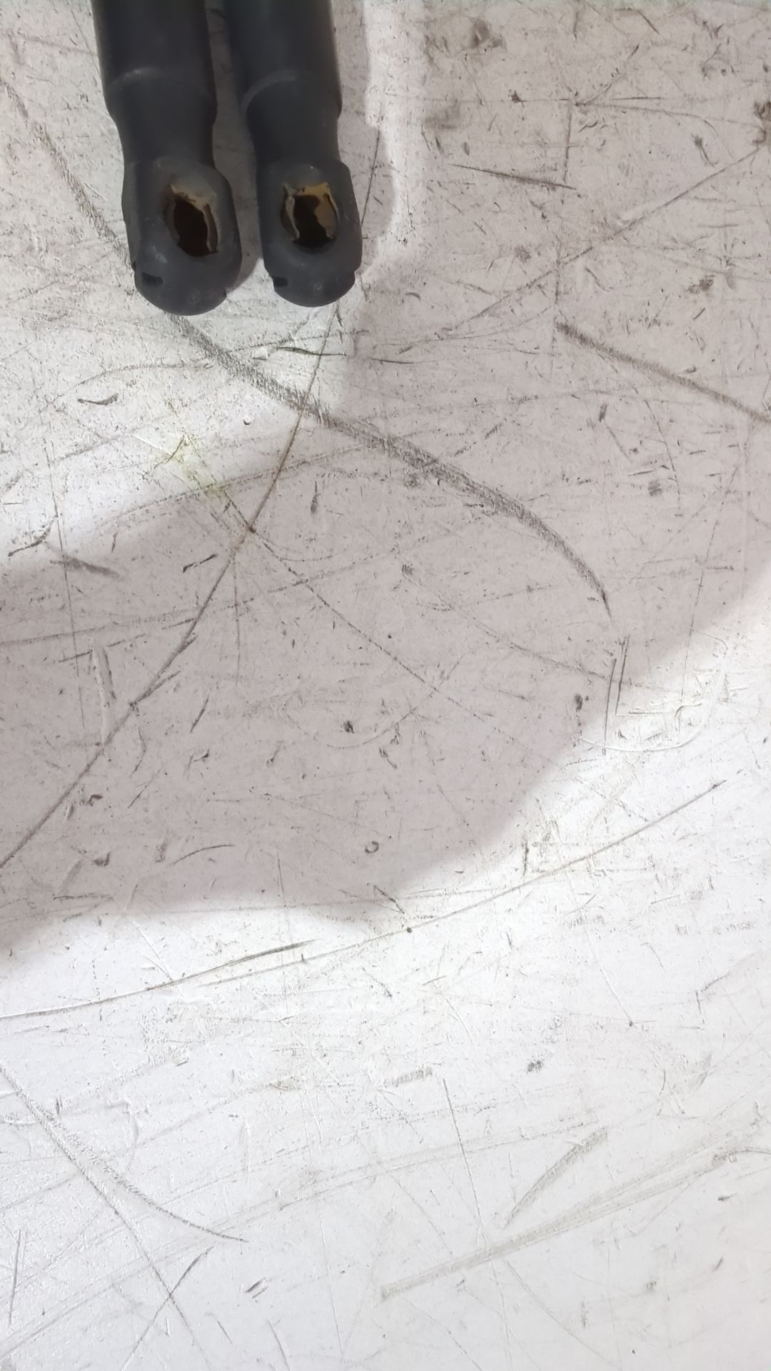 amortiguadores_maletero_porton_1150277_ford_focus_i_daw_dbw_1_8_tdci