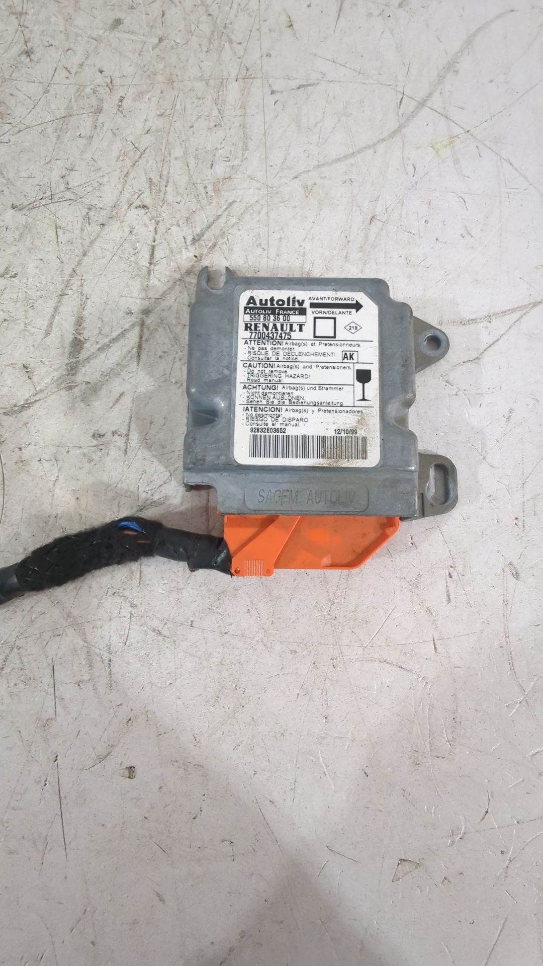 centralita_airbag_7700437475_renault_megane_i_classic_la0_1_1_6_16v_la00_la04_la0b_la11_la16_la19_la1j_la1k