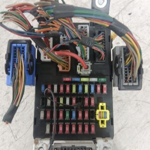 caja_reles_fusibles_919501g_kia_rio_ii_jb_1_5_crdi