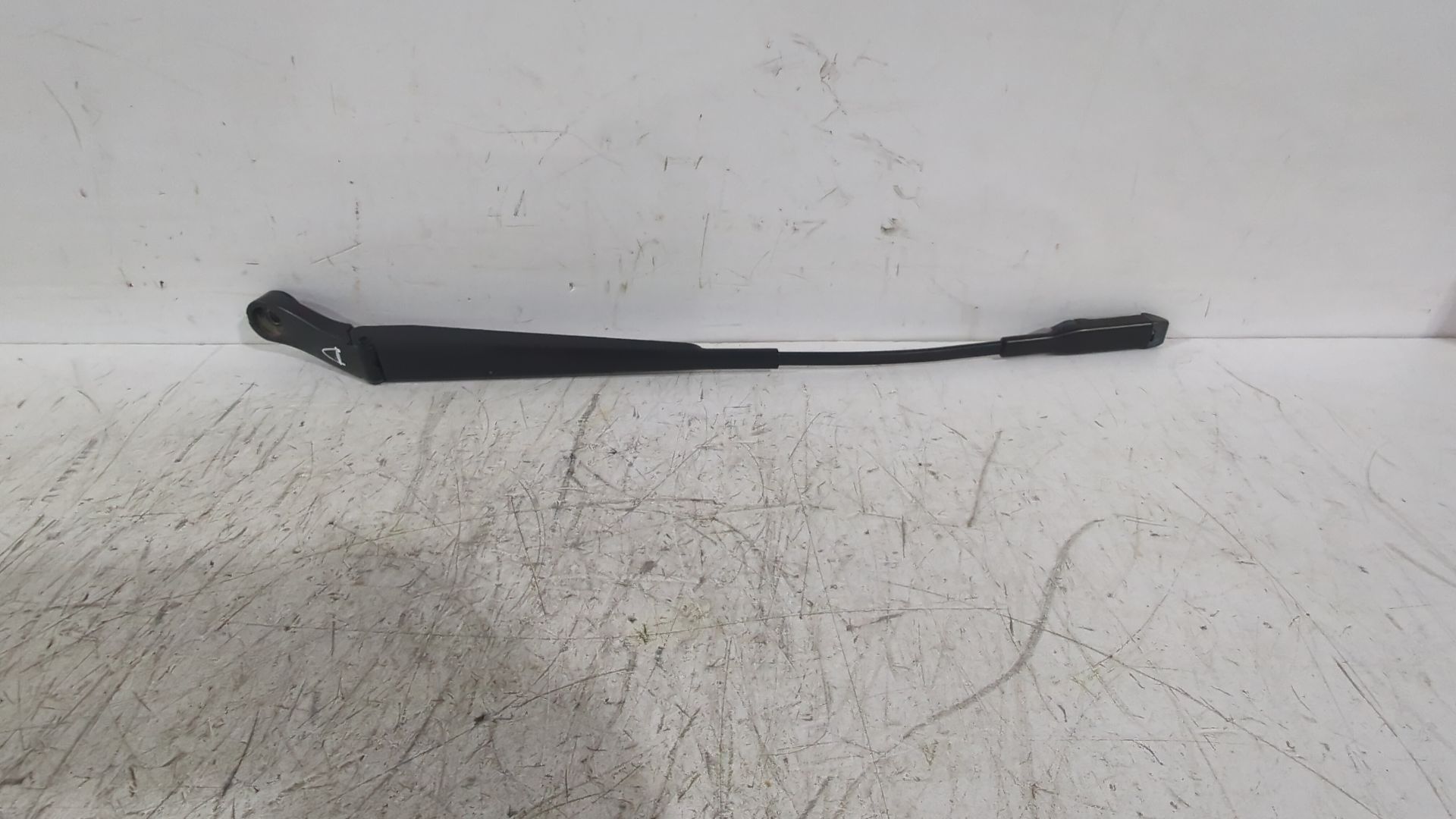 brazo_limpia_delantero_derecho_13145564_opel_zafira_zafira_family_b_a05_1_9_cdti_m75