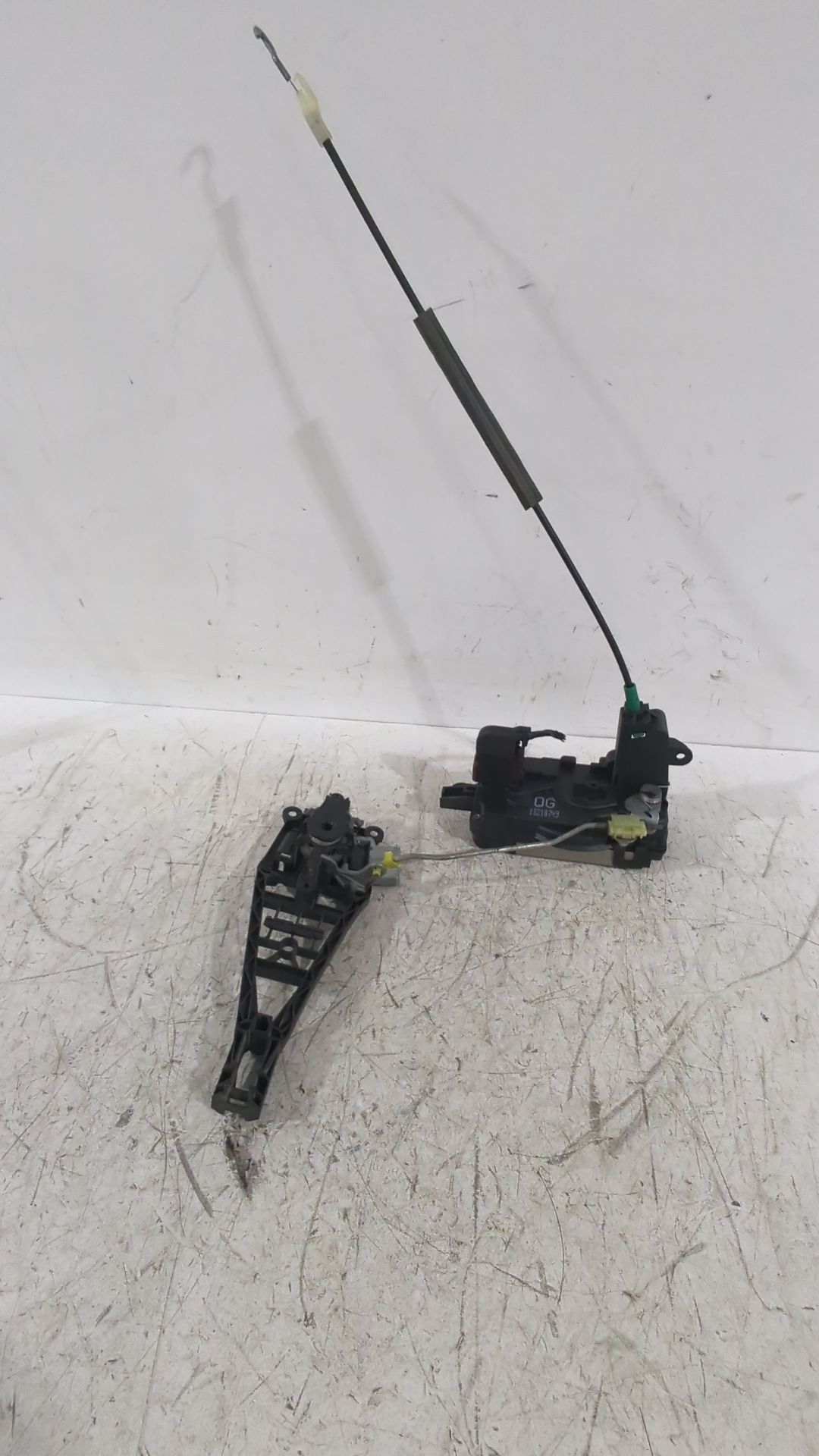 cerradura_puerta_delantera_derecha_13210749_opel_zafira_zafira_family_b_a05_1_9_cdti_m75