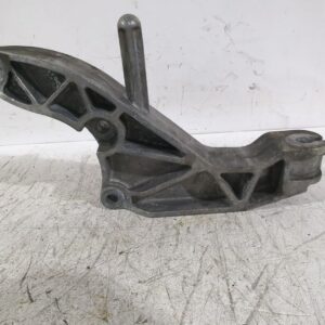 soporte_motor_izquierdo_24459826_opel_zafira_zafira_family_b_a05_1_9_cdti_m75