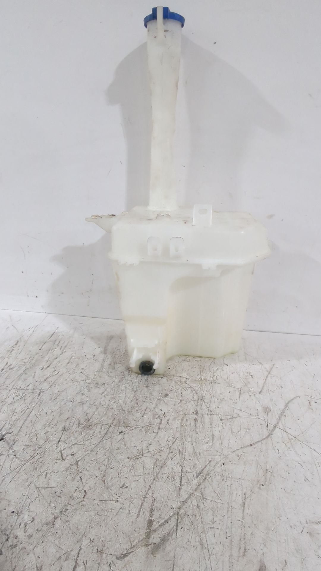 deposito_limpia_986101h101_kia_cee_d_hatchback_ed_1_6_crdi_90