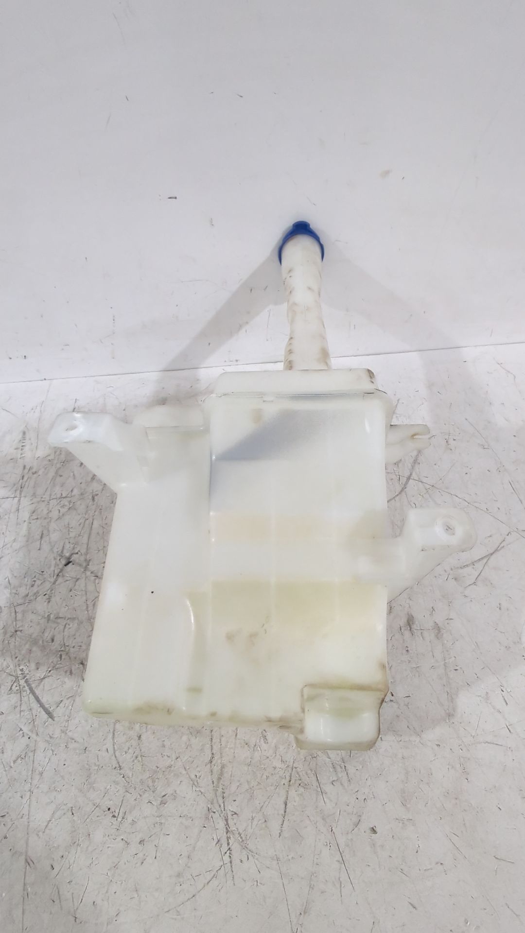 deposito_limpia_986101h101_kia_cee_d_hatchback_ed_1_6_crdi_90