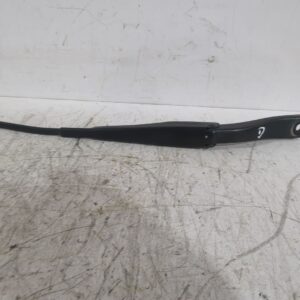 brazo_limpia_delantero_derecho_288866802r_dacia_sandero_ii_b8_1_5_dci