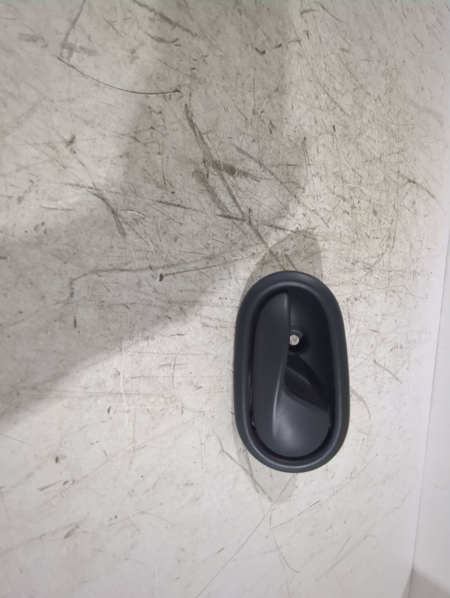 maneta_interior_trasera_derecha_826721919r_dacia_sandero_ii_b8_1_5_dci