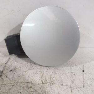 tapa_exterior_combustible_695101h000_kia_cee_d_hatchback_ed_1_6_crdi_90