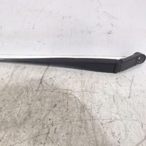 brazo_limpia_delantero_izquierdo_8522102191_toyota_auris_e15_1_6_zre151