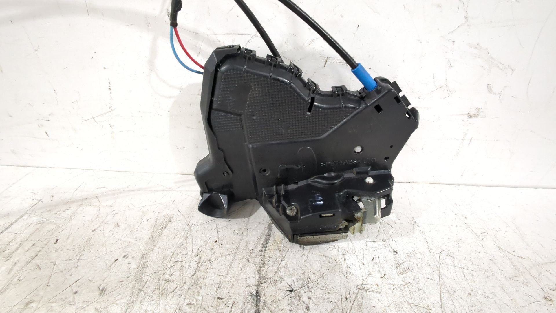 cerradura_puerta_delantera_derecha_6903002220_toyota_auris_e15_1_6_zre151