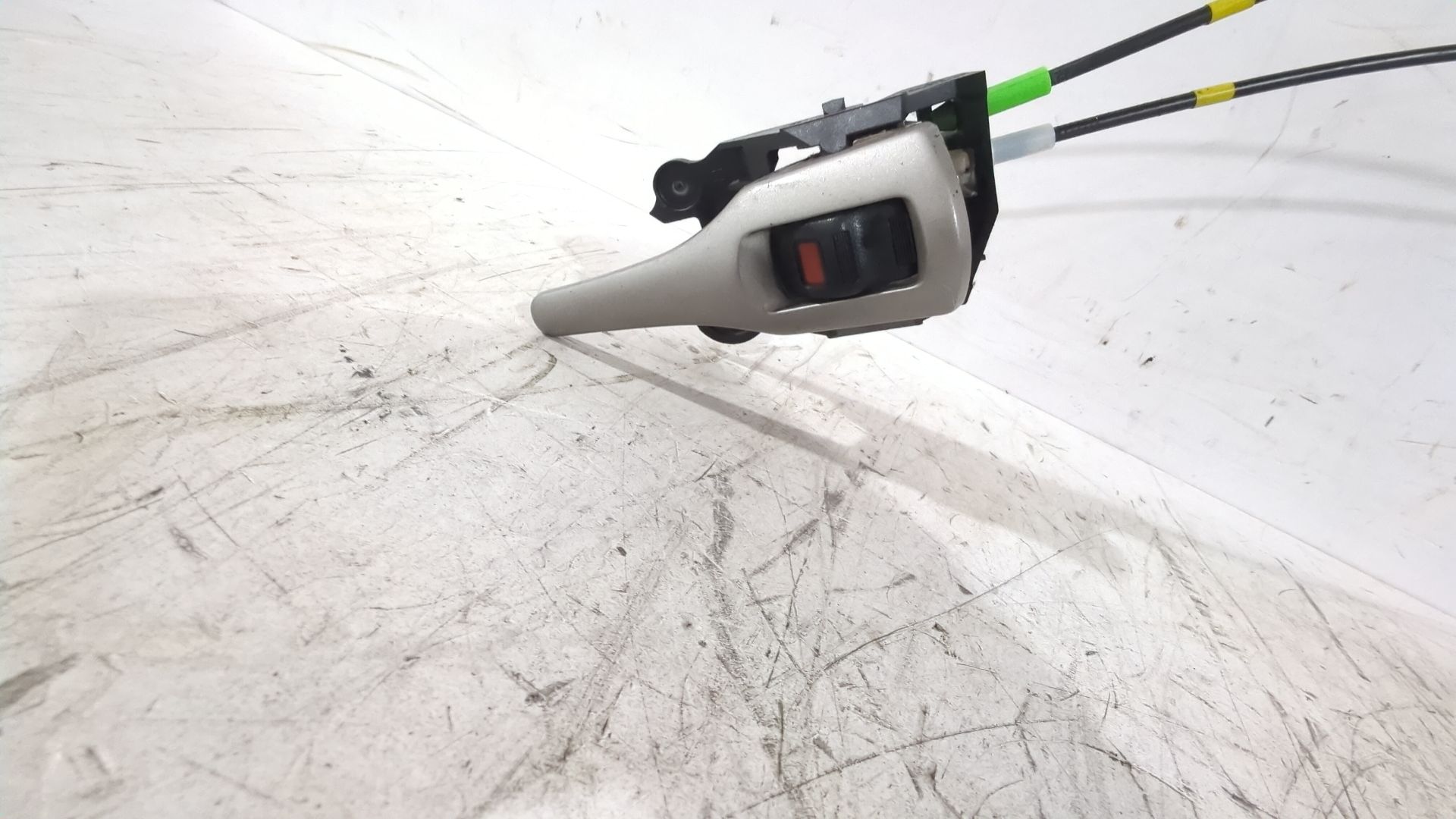 cerradura_puerta_delantera_derecha_6903002220_toyota_auris_e15_1_6_zre151