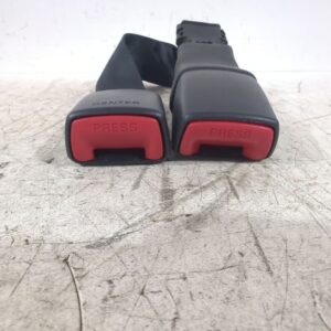 enganche_cinturon_trasero_central_7348002190c0_toyota_auris_e15_1_6_zre151