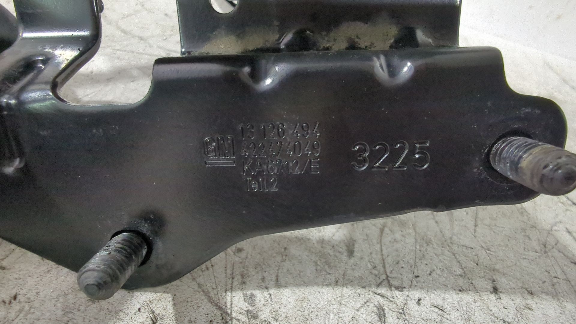 soporte_filtro_gasoil_13126494_opel_zafira_zafira_family_b_a05_1_9_cdti_m75