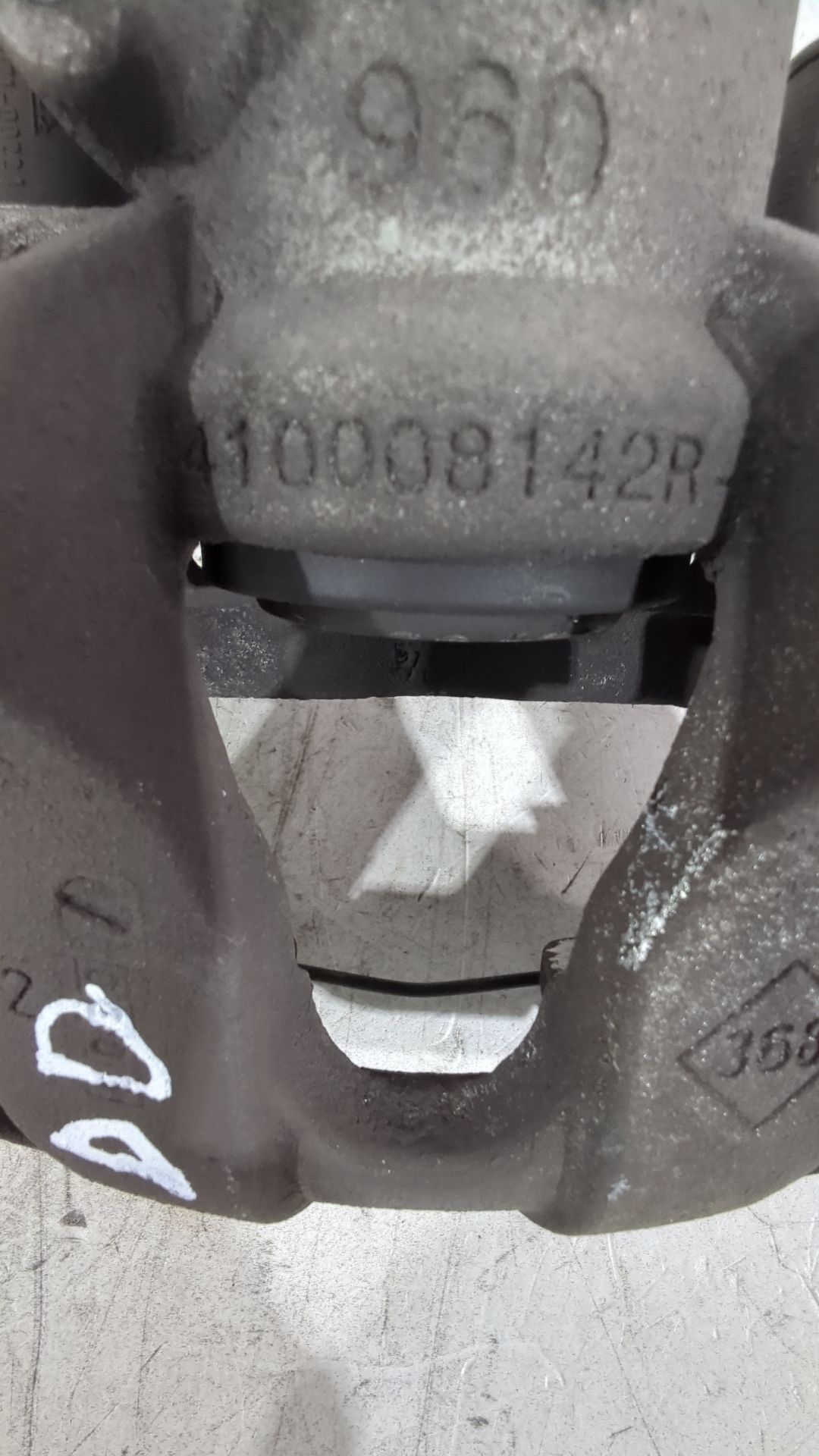 pinza_de_freno_delantera_derecha_410008142r_dacia_sandero_ii_b8_1_5_dci