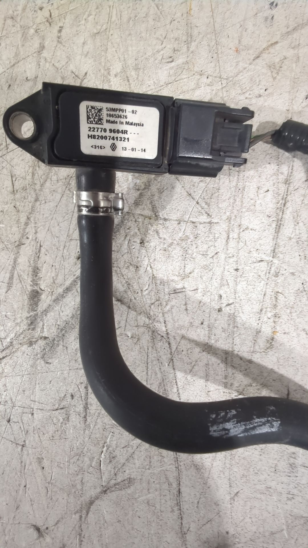 sensor_presion_227709604r_dacia_sandero_ii_b8_1_5_dci