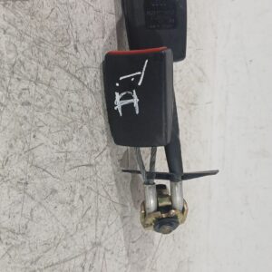 enganche_cinturon_trasero_izquierdo_8e085773901c_audi_a4_b6_8e2_1_9_tdi
