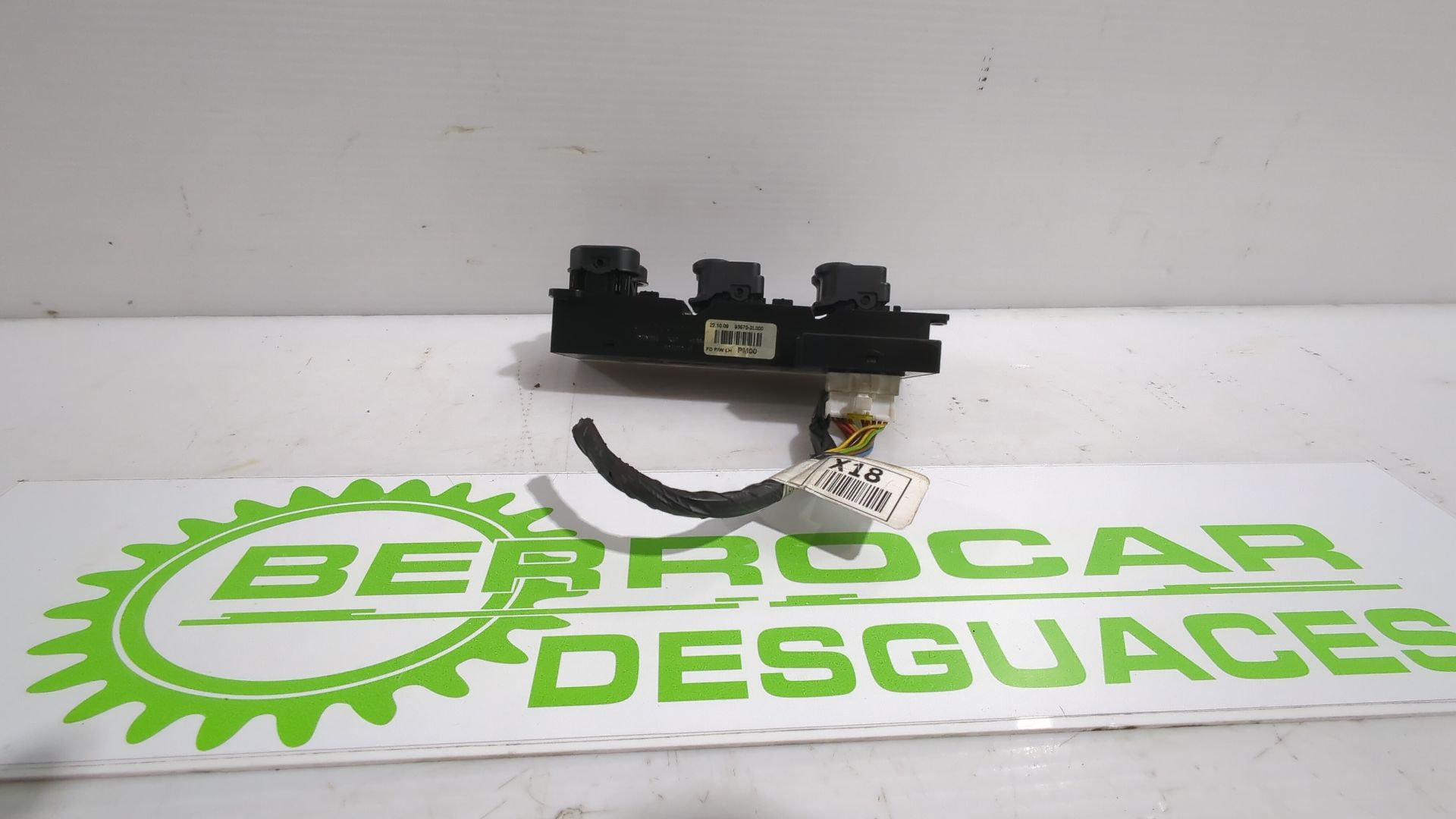 mando_elevalunas_delantero_izquierdo_935702l010_hyundai_i30_fd_1_6_crdi