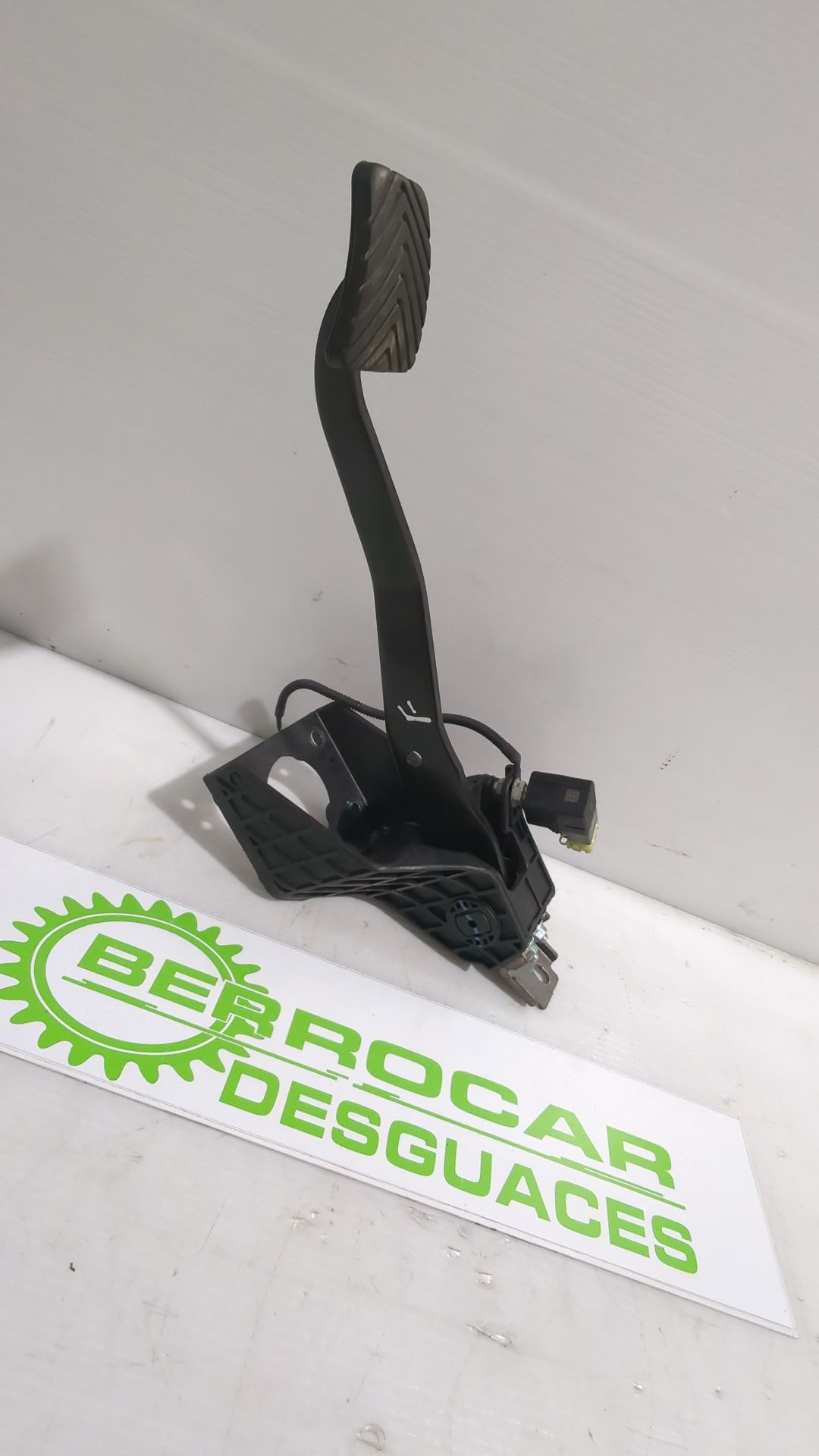 pedal_freno_328001h100_hyundai_i30_fd_1_6_crdi