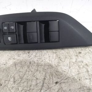 mando_elevalunas_delantero_izquierdo_840400d020_toyota_yaris_p21_pa1_ph1_1_5_hybrid_mxph11