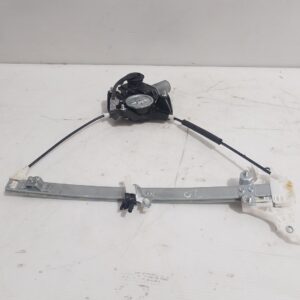 elevalunas_trasero_derecho_69830k0010_toyota_yaris_p21_pa1_ph1_1_5_hybrid_mxph11