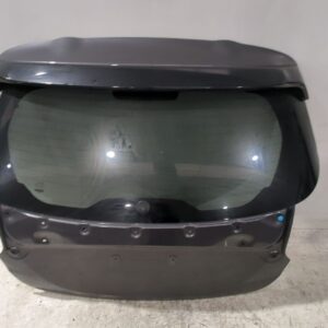 porton_trasero_67005k0030_toyota_yaris_p21_pa1_ph1_1_5_hybrid_mxph11