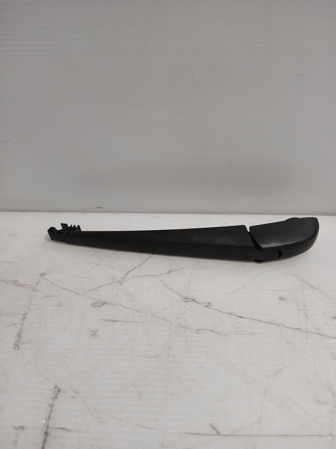 brazo_limpia_trasero_85241k0010_toyota_yaris_p21_pa1_ph1_1_5_hybrid_mxph11